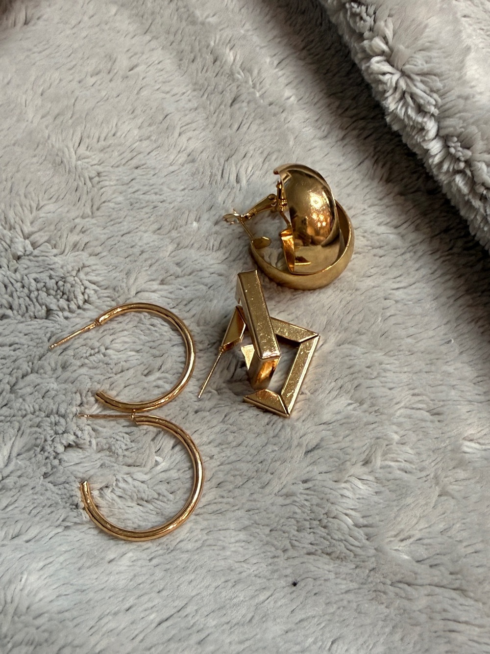 ⭐️New Gold-Tone Earring Set – 3 Pairs